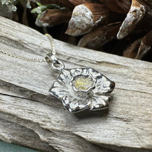 Load image into Gallery viewer, Welsh Daffodil Necklace