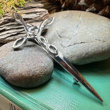 Load image into Gallery viewer, Celtic Kilt Pin, Scottish Jewelry, Scotland Kilt Pin, Tartan Pin, Anniversary Gift, Bagpiper Gift, Scotland Pin, Viking Jewelry, Irish Pin