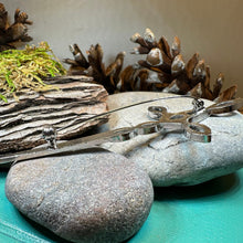 Load image into Gallery viewer, Celtic Kilt Pin, Scottish Jewelry, Scotland Kilt Pin, Tartan Pin, Anniversary Gift, Bagpiper Gift, Scotland Pin, Viking Jewelry, Irish Pin