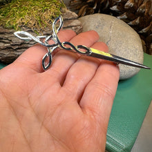 Load image into Gallery viewer, Celtic Kilt Pin, Scottish Jewelry, Scotland Kilt Pin, Tartan Pin, Anniversary Gift, Bagpiper Gift, Scotland Pin, Viking Jewelry, Irish Pin