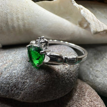 Load image into Gallery viewer, Emerald Green Claddagh Ring