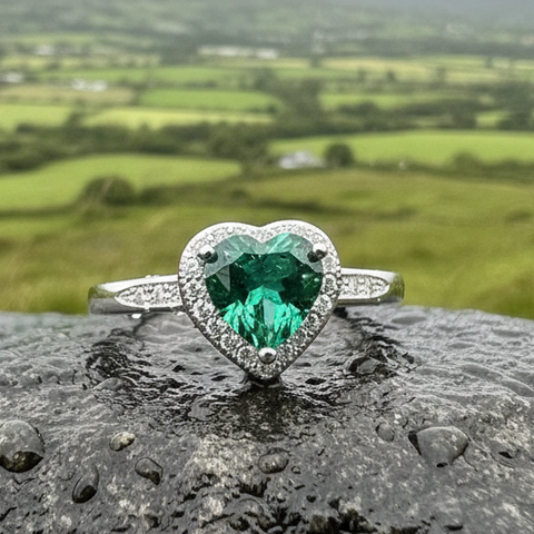 Load image into Gallery viewer, Ireland's Emerald Heart Ring in Sterling Silver