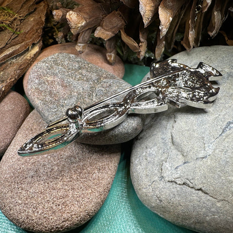 Load image into Gallery viewer, Thistle Kilt Pin, Scotland Jewelry, Nature Jewelry, Outlander Jewelry, Scottish Kilt Pin, Scotland Pin, Heathergems Pin, Pewter Celtic Pin