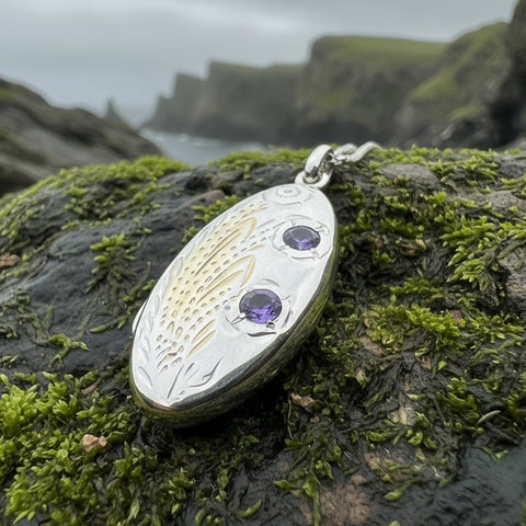 Load image into Gallery viewer, Flower Locket Necklace, Amethyst Pendant, Celtic Jewelry, Anniversary Gift, Bridal Jewelry, Keepsake Jewelry, Oval Locket Necklace, Mom Gift