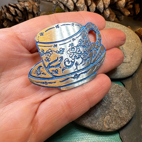 Load image into Gallery viewer, Teacup Brooch, Irish Jewelry, Tea Drinker Gift, Celtic Jewelry, Mom Gift, Wife Gift, Girlfriend Gift, Pewter Teacup Gift, Blue Ladies Pin