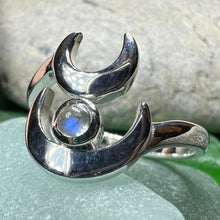 Load image into Gallery viewer, Double Crescent Moon Ring