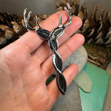 Load image into Gallery viewer, Stag Kilt Pin, Celtic Jewelry, Scottish Kilt Brooch, Tartan Pin, Celtic Groom Gift, Best Man Gift, Bagpiper Gift, Scotland Jewelry