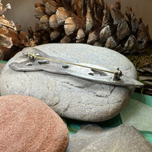 Load image into Gallery viewer, Celtic Kilt Pin, Scottish Jewelry, Scotland Kilt Pin, Tartan Pin, Anniversary Gift, Bagpiper Gift, Scotland Pin, Viking Jewelry, Tartan Pin