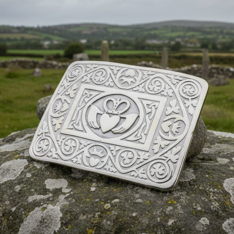 Load image into Gallery viewer, Celtic Kilt Belt Buckle, Irish Belt Buckle, Pewter Claddagh Buckle, Large Belt Buckle, Men's Celtic Gift, Celtic Knot Buckle, Bagpiper Gift
