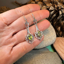 Load image into Gallery viewer, Celtic Knot Earrings, Irish Jewelry, Celtic Jewelry, Mom Gift, Anniversary Gift, Scotland Jewelry, Wife Gift, Love Knot Jewelry, Sister Gift