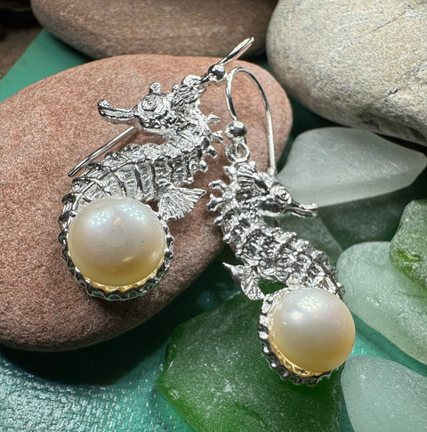 Load image into Gallery viewer, Seahorse Earrings, Sea Life Earrings, Nautical Jewelry, Pearl Anniversary Gift, Beach Jewelry, Wife Gift, Dangle Earrings, Ocean Jewelry
