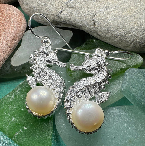 Load image into Gallery viewer, Seahorse Earrings, Sea Life Earrings, Nautical Jewelry, Pearl Anniversary Gift, Beach Jewelry, Wife Gift, Dangle Earrings, Ocean Jewelry