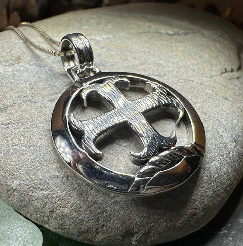 Load image into Gallery viewer, Celtic Cross Necklace, Medieval Jewelry, Round Cross Pendant, First Communion Gift, Spiritual Jewelry, Celtic Jewelry, Religious Jewelry