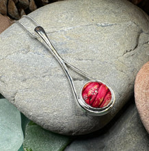 Load image into Gallery viewer, Scottish Raindrop Heathergems Necklace