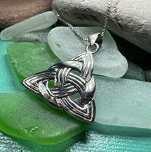 Load image into Gallery viewer, Classic Trinity Knot Necklace