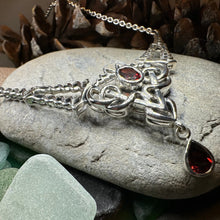 Load image into Gallery viewer, Celtic Queen Necklace