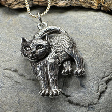Load image into Gallery viewer, Cat Necklace, Cat Lover Gift, Nature Necklace, Cat Mom, Moveable Cat, Silver Cat Pendant, Best Friend Gift, Gift for Her, Animal Jewelry