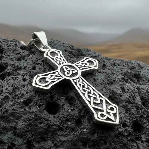 Load image into Gallery viewer, Triskelion Celtic Cross Necklace
