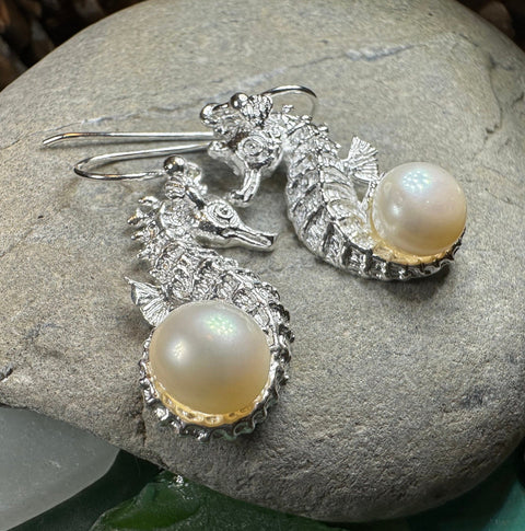 Load image into Gallery viewer, Seahorse Earrings, Sea Life Earrings, Nautical Jewelry, Pearl Anniversary Gift, Beach Jewelry, Wife Gift, Dangle Earrings, Ocean Jewelry
