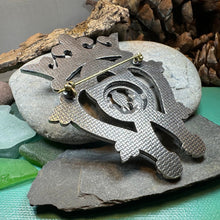 Load image into Gallery viewer, Luckenbooth Brooch, Scotland Jewelry, Fly Plaid Pin, Large Tartan Pin, Friendship Gift, Bridal Brooch, Anniversary Gift, Scottish Bride Pin