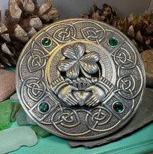Load image into Gallery viewer, Irish Spirit Claddagh Plaid Pin