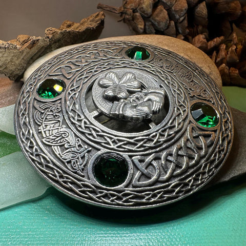 Load image into Gallery viewer, Claddagh Brooch, Celtic Shamrock Jewelry, Large Irish Pin, Clover Brooch, Ireland Brooch, Claddagh Tartan Pin, Bagpiper Gift, Mens Plaid Pin