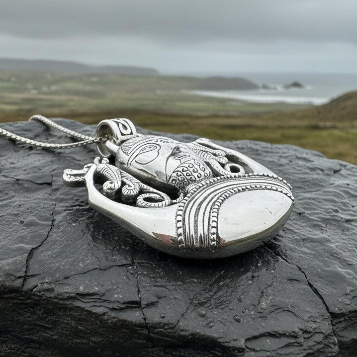 Hunt Master Cernunnos Necklace in Sterling Silver – Celtic Crystal Hunt Master Cernunnos Necklace in Sterling Silver – Celtic Crystal