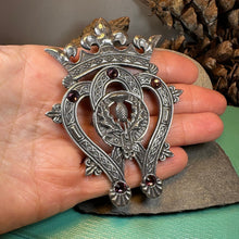 Load image into Gallery viewer, Luckenbooth Brooch, Scotland Jewelry, Fly Plaid Pin, Large Tartan Pin, Friendship Gift, Bridal Brooch, Anniversary Gift, Scottish Bride Pin