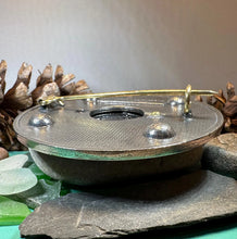 Load image into Gallery viewer, Irish Spirit Claddagh Plaid Pin