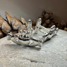 Load image into Gallery viewer, Fíorghrá Claddagh Cufflinks for Men