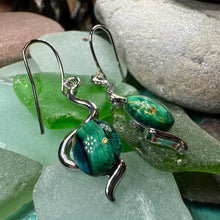 Load image into Gallery viewer, Celtic Knot Earrings, Scotland Jewelry, Heathergem Earrings, Outlander Jewelry, Celtic Jewelry, Irish Jewelry, Wiccan Jewelry, Heather Gem