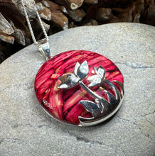 Load image into Gallery viewer, Heathergems Celtic Flower Necklace