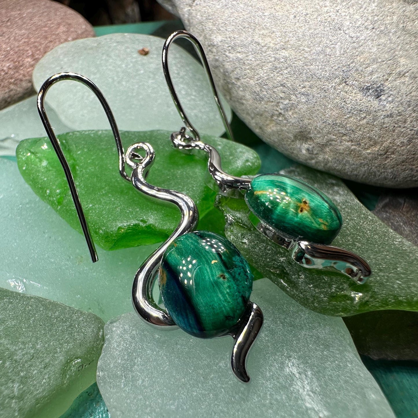 Celtic Knot Earrings, Scotland Jewelry, Heathergem Earrings, Outlander Jewelry, Celtic Jewelry, Irish Jewelry, Wiccan Jewelry, Heather Gem