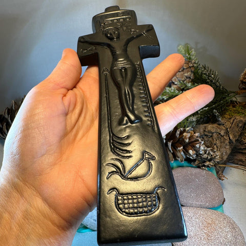 Load image into Gallery viewer, Celtic Cross, Turf High Cross, Irish Cross Statue, Ireland Crucifix Gift, Irish Turf, Housewarming Gift, New Home Gift, Confirmation