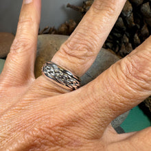 Load image into Gallery viewer, Celtic Ring, Irish Wedding Ring, Silver Scottish Ring, Large Irish Ring, Promise Ring, Anniversary Gift, Wedding Band, Spinner Ring