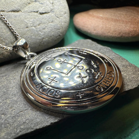 Load image into Gallery viewer, Archangel Raphael Sigil Pendant, Angel Necklace, Spiritual Jewelry, Kabbalah Necklace, Guardian Angel, Recovery Jewelry, Protection Charm