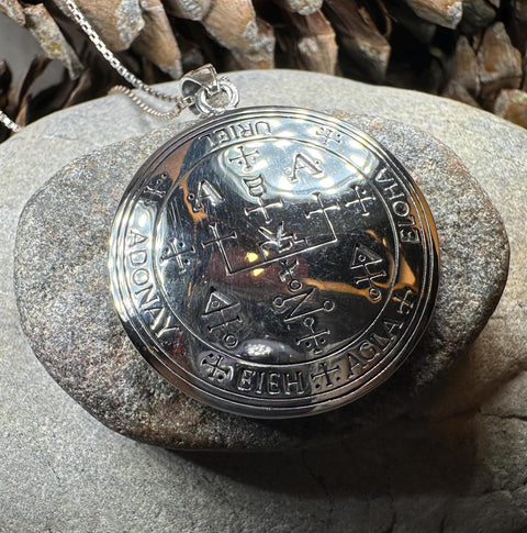 Load image into Gallery viewer, Archangel Uriel Sigil Pendant, Angel Necklace, Spiritual Jewelry, Kabbalah Necklace, Guardian Angel Seal, Recovery Gift, Protection Charm