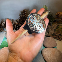 Load image into Gallery viewer, Trinity Knot Hair Slide