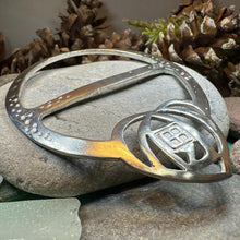 Load image into Gallery viewer, Celtic Mackintosh Heart Scarf Ring