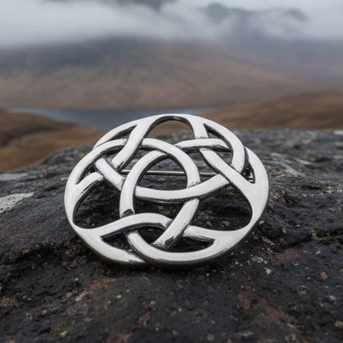 Load image into Gallery viewer, Celtic Knot Brooch, Celtic Jewelry, Irish Jewelry, Scotland Brooch, Celtic Brooch, Anniversary Gift, Celtic Knot Pin, Ireland Gift, Norse