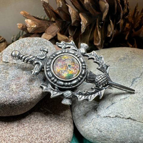 Load image into Gallery viewer, Scottish Thistle Sword Kilt Pin - Handmade in Scotland