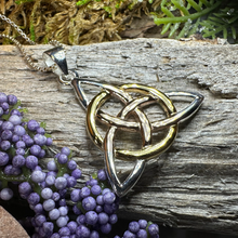 Load image into Gallery viewer, Norna Triquetra Necklace
