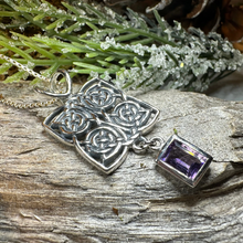 Load image into Gallery viewer, Neve Celtic Knot Necklace