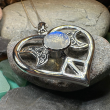 Load image into Gallery viewer, Morgance Triple Moon Love Necklace