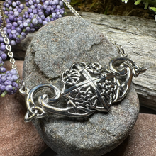 Load image into Gallery viewer, Keavy Trinity Knot Necklace