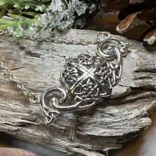 Load image into Gallery viewer, Keavy Trinity Knot Necklace