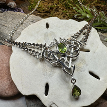 Load image into Gallery viewer, Celtic Queen Necklace