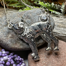 Load image into Gallery viewer, Simba Celtic Cat Necklace
