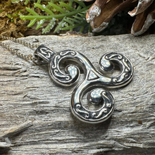 Load image into Gallery viewer, Celtic Triskele Necklace