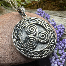 Load image into Gallery viewer, Adalgard Celtic Spiral Necklace
